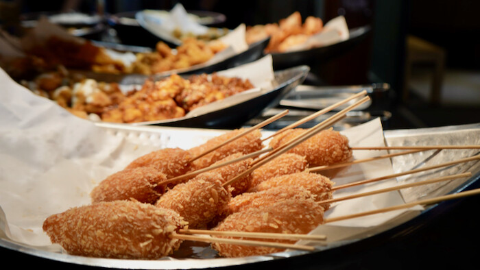 [淡水] 兩餐韓國年糕火鍋吃到飽！只要349元！韓國炸雞/年糕/韓國泡麵吃到飽！