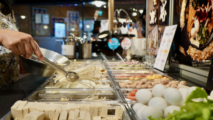 [淡水] 兩餐韓國年糕火鍋吃到飽！只要349元！韓國炸雞/年糕/韓國泡麵吃到飽！