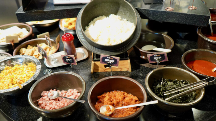 [淡水] 兩餐韓國年糕火鍋吃到飽！只要349元！韓國炸雞/年糕/韓國泡麵吃到飽！