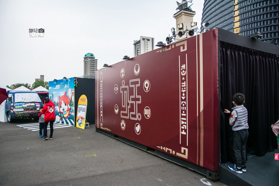 |親子旅遊|全台唯一妖怪手錶亞洲最大戶外主題展,趕快來找宇宙最大吉胖喵 - 阿婷的旅行札記。