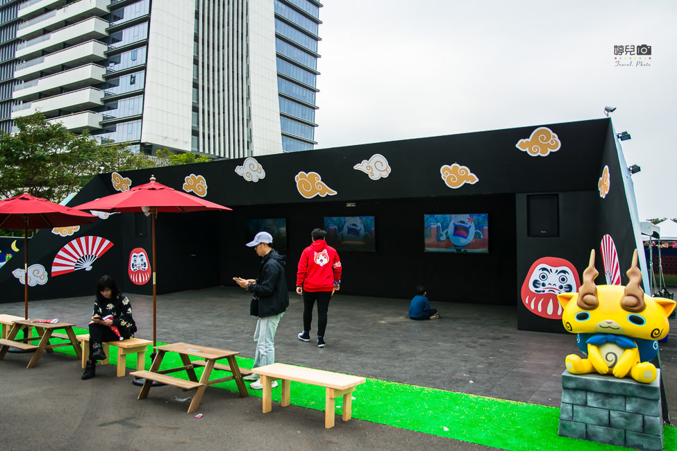 |親子旅遊|全台唯一妖怪手錶亞洲最大戶外主題展,趕快來找宇宙最大吉胖喵 - 阿婷的旅行札記。