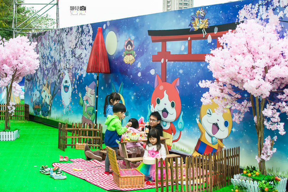 |親子旅遊|全台唯一妖怪手錶亞洲最大戶外主題展,趕快來找宇宙最大吉胖喵 - 阿婷的旅行札記。