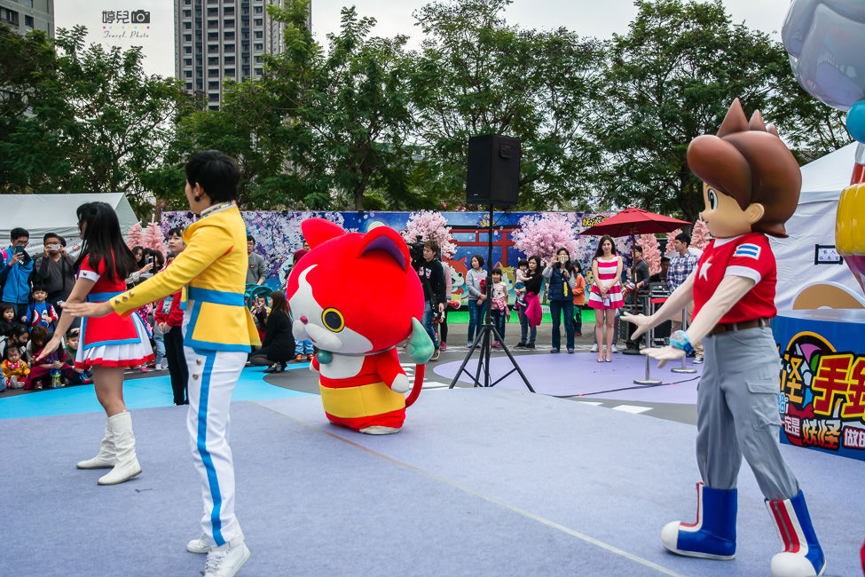 |親子旅遊|全台唯一妖怪手錶亞洲最大戶外主題展,趕快來找宇宙最大吉胖喵 - 阿婷的旅行札記。
