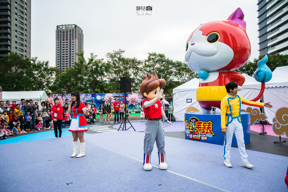 |親子旅遊|全台唯一妖怪手錶亞洲最大戶外主題展,趕快來找宇宙最大吉胖喵 - 阿婷的旅行札記。