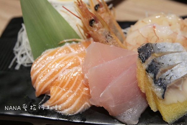 定食8(頭份大潤發店)：苗栗頭份》定食8,頭份大潤發店。美味超值日式定食,上班族聚餐首選