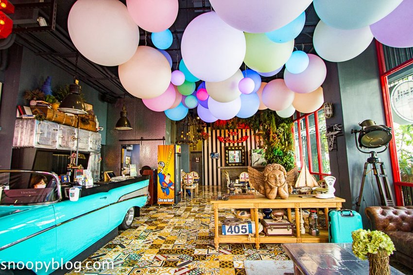 冒煙的喬就是公寓旅店~近駁二藝術特區,美式復古工業風格、雪佛蘭古董車櫃台,有個性的特色旅店