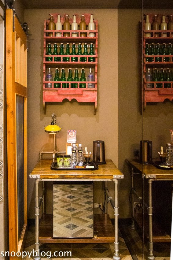 冒煙的喬就是公寓旅店~近駁二藝術特區,美式復古工業風格、雪佛蘭古董車櫃台,有個性的特色旅店