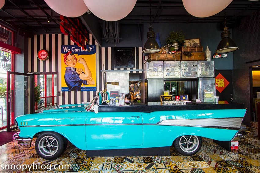 冒煙的喬就是公寓旅店~近駁二藝術特區,美式復古工業風格、雪佛蘭古董車櫃台,有個性的特色旅店