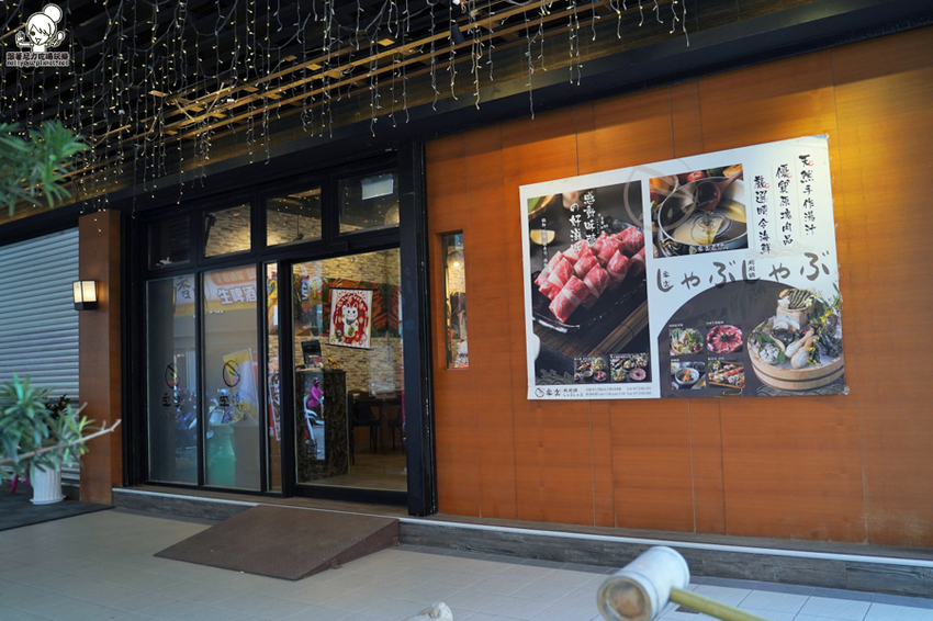 北高雄巷弄鍋物 季樂涮涮鍋，大口吃肉、澎派海鮮之鍋物推薦｜免費冰淇淋、飲品、甜湯 - 跟著尼力吃喝玩樂＆親子生活