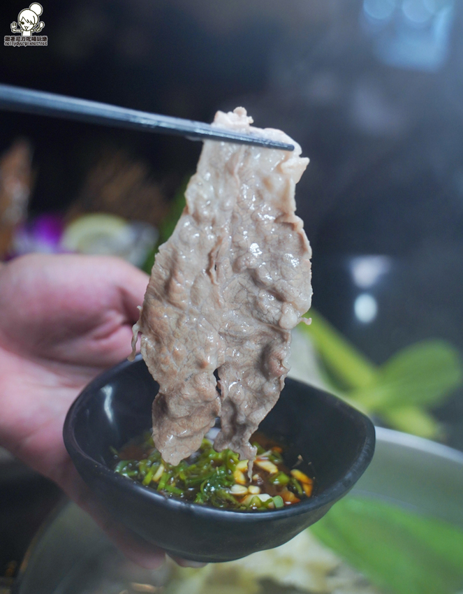 北高雄巷弄鍋物 季樂涮涮鍋，大口吃肉、澎派海鮮之鍋物推薦｜免費冰淇淋、飲品、甜湯 - 跟著尼力吃喝玩樂＆親子生活