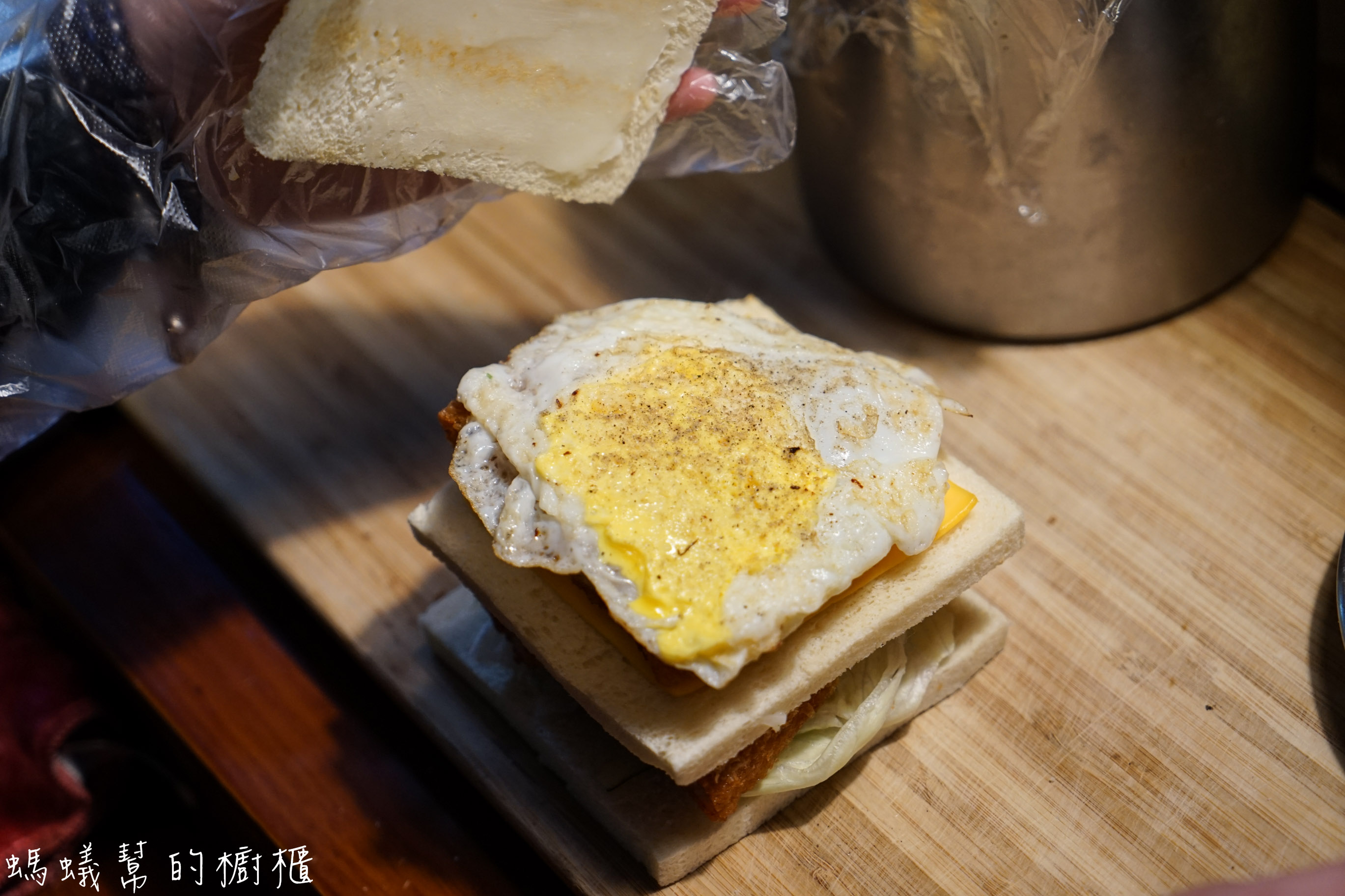 逢甲里昂法碳烤吐司|紮實飽足創意口味炭烤吐司,創意方便好攜帶,逢甲美食推薦。 - 螞蟻幫的櫥櫃