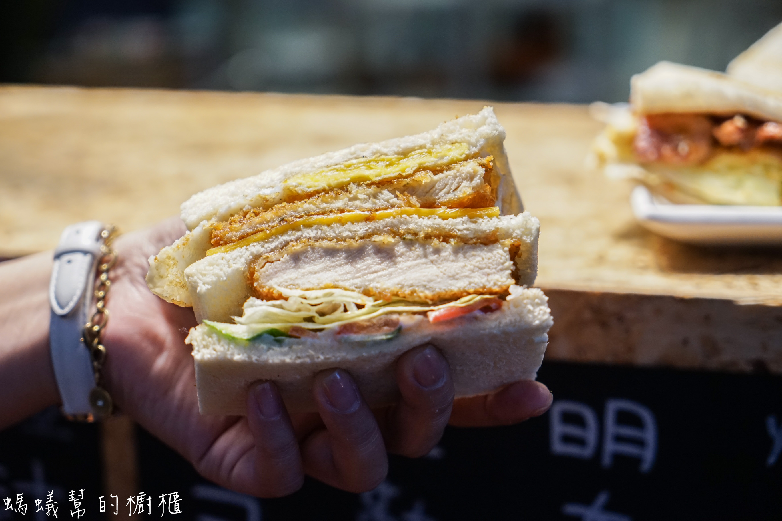 逢甲里昂法碳烤吐司|紮實飽足創意口味炭烤吐司,創意方便好攜帶,逢甲美食推薦。 - 螞蟻幫的櫥櫃