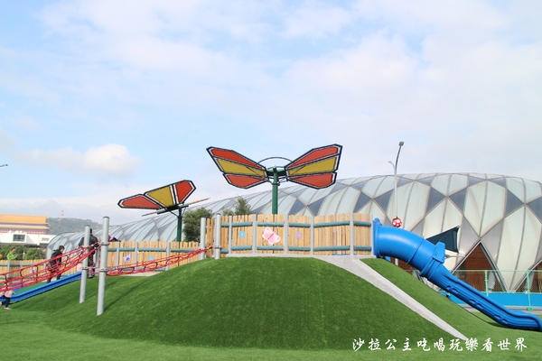 共融公園：中山區親子同樂/台北市第一座大型共融遊戲場/花博公園舞蝶館旁空地/海霸王後方/鄰近歐華飯店/美術館/圓山捷運站