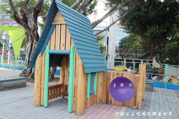 共融公園：中山區親子同樂/台北市第一座大型共融遊戲場/花博公園舞蝶館旁空地/海霸王後方/鄰近歐華飯店/美術館/圓山捷運站