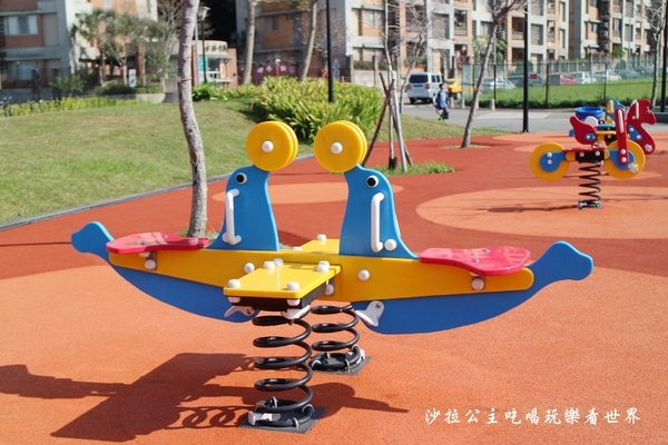 士林四號廣場:士林特色公園/親子活動『士林四號廣場』捷運士林站/士林官邸/泰北中學旁