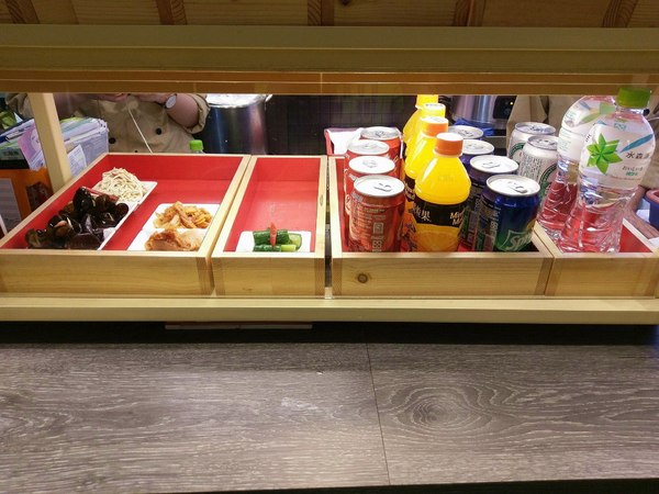 旭麵麵:旭麵麵牛肉麵-延承老品牌V.S開創新型態 讓在等待轉車的同時 也能快速飽餐一頓