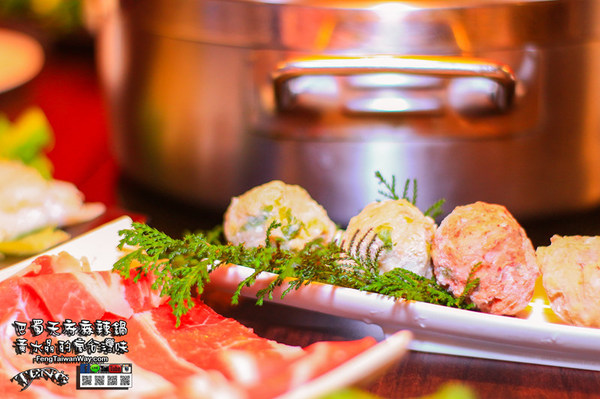 巴蜀天府麻辣鍋:巴蜀天府麻辣鍋【龍潭美食】|桃園龍潭最推薦麻辣火鍋店;天然食材加中藥材熬煮湯頭,讓人會想念的超讚優質麻辣鍋。