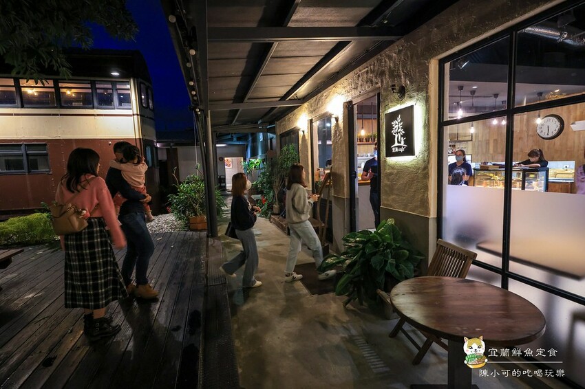 宜蘭縣礁溪鄉【宜蘭美食】里海咖啡鮮魚定食餐廳，新菜單漁夫鍋推薦！