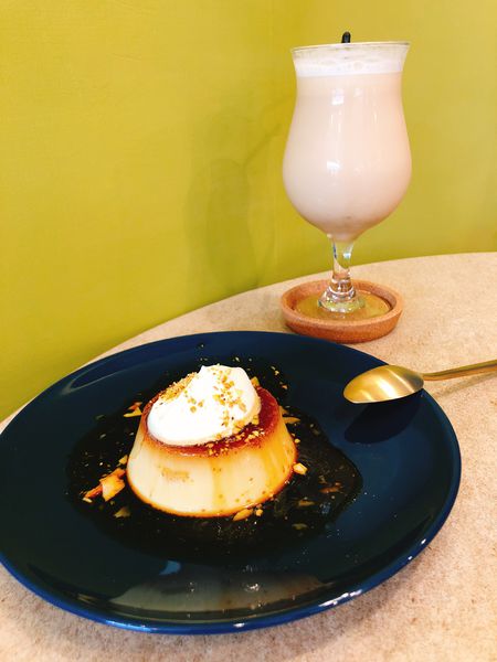 桃園✿三火木咖啡企業社✿燊咖啡三店~紳士藍的店面 沉穩而優雅! 厲害咖啡之外還有布丁呢!!