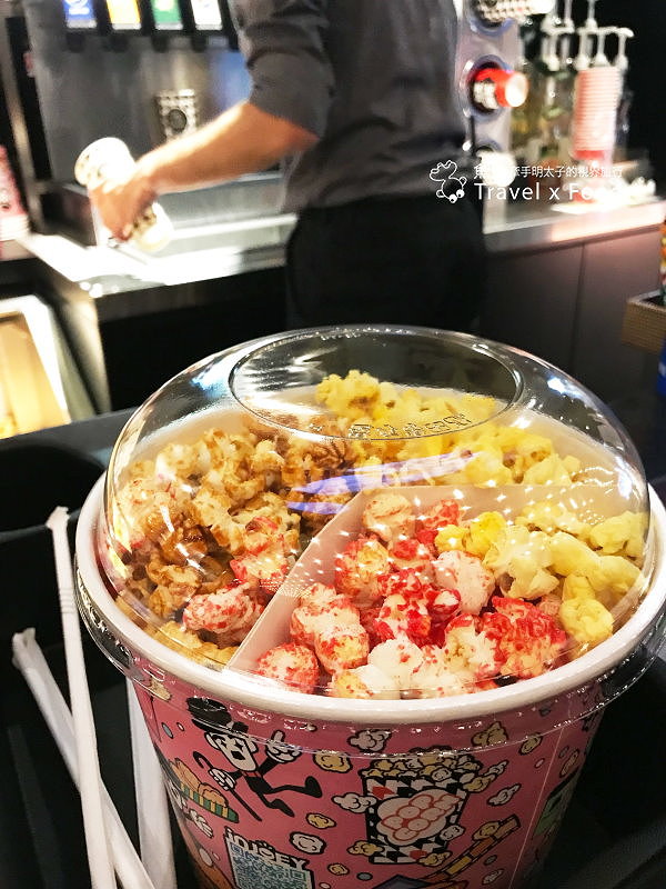 【遊】in89 CINEMAX 統領(親子)影城｜沙發躺椅，帶孩子舒適看電影！ @魚兒 x 牽手明太子的「視」界旅行