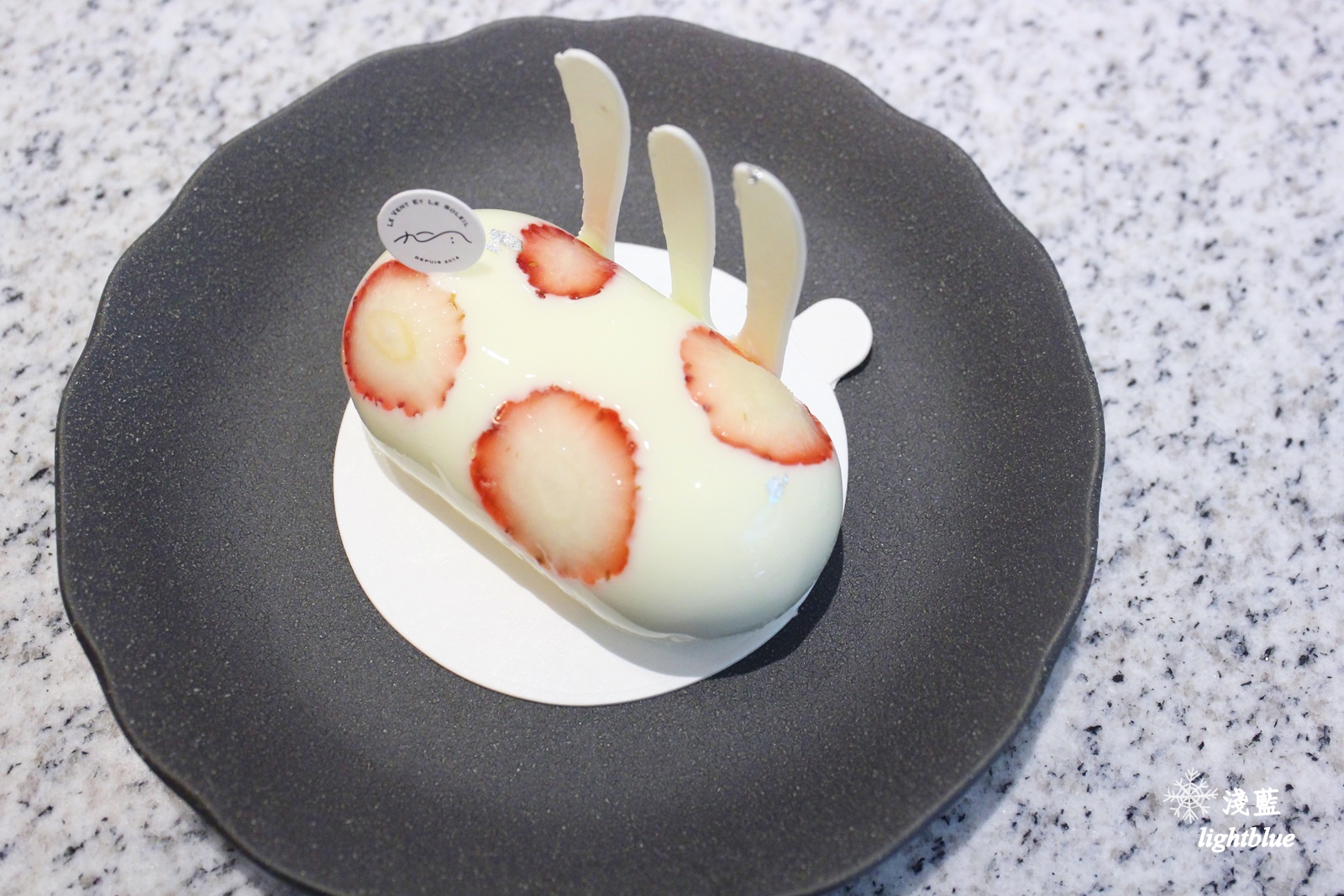 [ 古亭站美食 ] 淺藍 × 九日風～每日少量供應，造型精緻的甜點