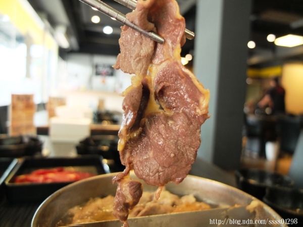 五鮮級平價鍋物(屏東自由店)：食記【五鮮級平價鍋物(屏東自由店)】平價實惠火鍋！超狂大肉盤、大海蝦拼盤必點推薦 還有白飯飲料免費吃到飽