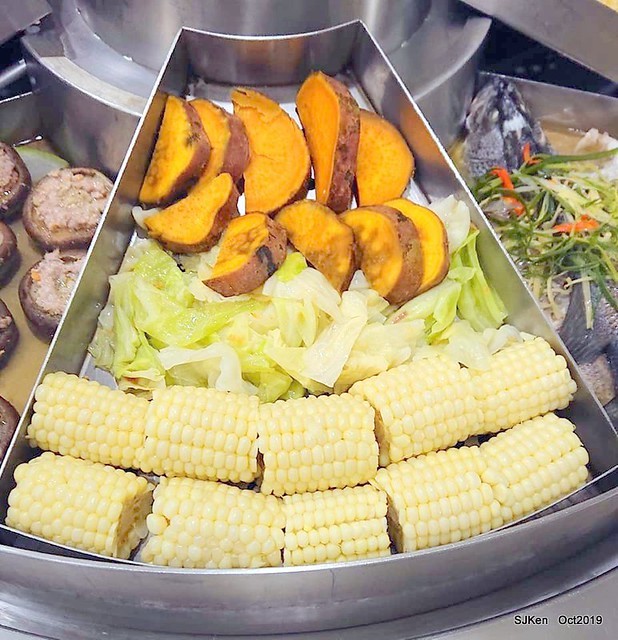 The steam pot dishes for 10 people , 埔里四季蒸宴 , Middle Taiwan, Oct 26, 2019