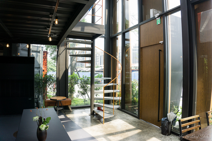 阿達阿永咖啡廳,ERC Cafe內湖店,內湖貨櫃屋咖啡館,內湖景觀餐廳,堤緣雞塢