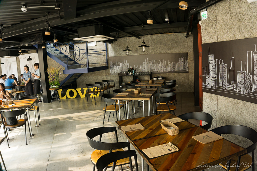 阿達阿永咖啡廳,ERC Cafe內湖店,內湖貨櫃屋咖啡館,內湖景觀餐廳,堤緣雞塢