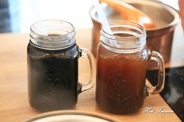 德記中藥火鍋(台南總店)：【台南美食】百年中藥鋪結合火鍋店，搭載著溫度與誠意的一鍋：德記中藥火鍋台南總店