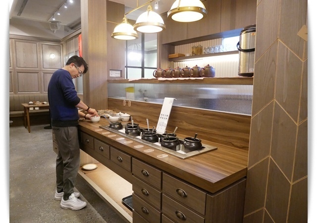 天冷來補一下「德記中藥火鍋-台南總店」中藥入鍋 ❤