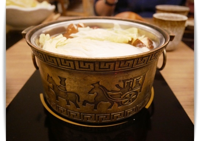 天冷來補一下「德記中藥火鍋-台南總店」中藥入鍋 ❤