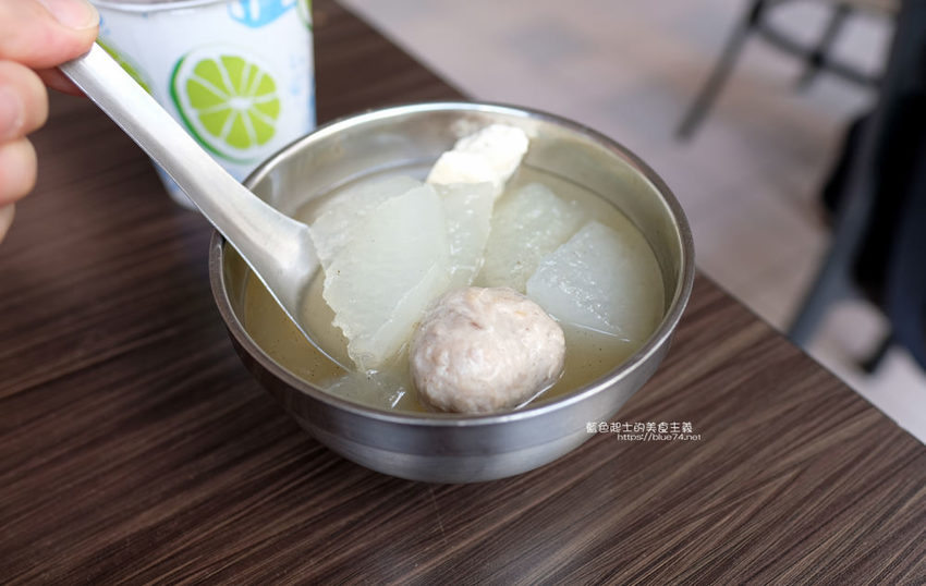 台中西屯│無名豬肉鐵板麵-台中人氣早餐，經濟又實惠銅板美食，從發財車到店面，鐵板麵份量有誠意，辣菜脯好夠味 - 藍色起士的美食主義