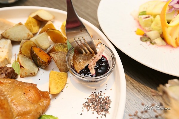 一緒二廚房 IsShoNi Kitchen：【台南美食】隱藏巷弄間的低調義法料理，IG打卡風潮點：一緒二廚房 IsShoNi Kitchen