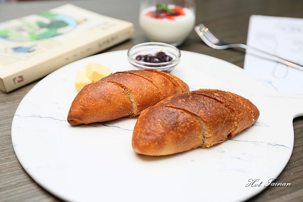 一緒二廚房 IsShoNi Kitchen：【台南美食】隱藏巷弄間的低調義法料理，IG打卡風潮點：一緒二廚房 IsShoNi Kitchen