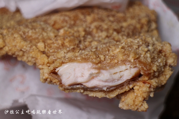 維縈家鄉碳烤雞排:天母人氣美食『維縈家鄉碳烤雞排』士林夜市排隊小吃/天母市集對面/美國學校旁