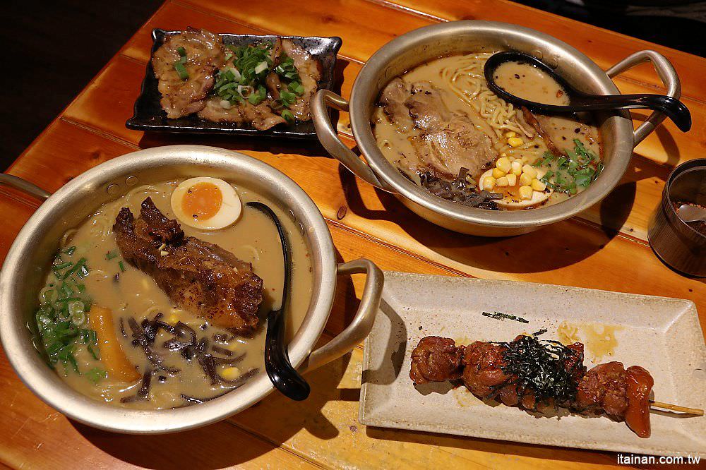 台南美食|赤鳥深夜炙燒拉麵-安平店:日韓創意混搭風,百來元就能吃到的炙燒豚肋排平價拉麵! - 台南好Food遊