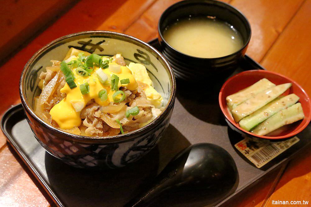台南美食|赤鳥深夜炙燒拉麵-安平店:日韓創意混搭風,百來元就能吃到的炙燒豚肋排平價拉麵! - 台南好Food遊