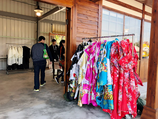 親子景點::穿和服只要50元!拍照打卡彷彿走在日本街道上,苗栗貓貍影城 ❤ 苗栗一日遊