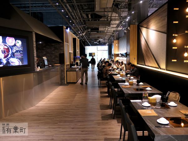 【桃園龜山美食】捌圓堂 (環球A8店)：和牛龍蝦帝王蟹鍋物專賣，人氣海老蝦盛合雙人套餐；頂級火鍋聚餐推薦，環球購物中心美食分享