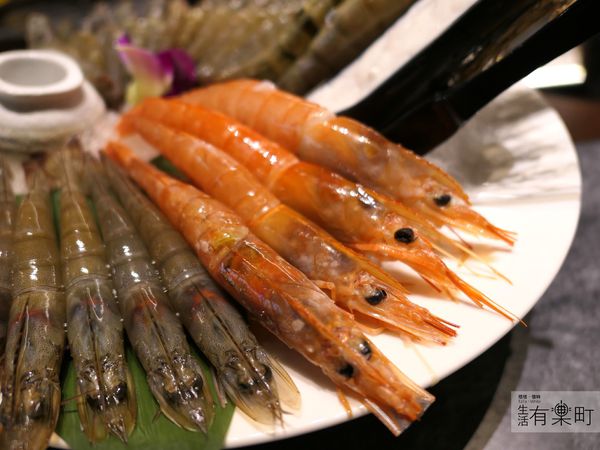 【桃園龜山美食】捌圓堂 (環球A8店)：和牛龍蝦帝王蟹鍋物專賣，人氣海老蝦盛合雙人套餐；頂級火鍋聚餐推薦，環球購物中心美食分享