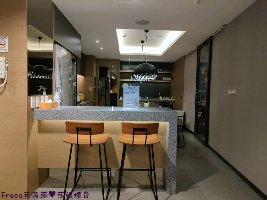 嘉義飯店【福泰桔子商旅】日式房型秒飛日本度假趣.完善舒適的背包客房超大交誼聽│嘉義文化店 - Fresa芙芮莎♥莎旅憶食