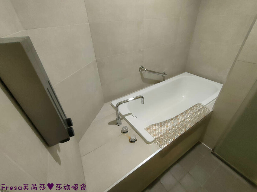 嘉義飯店【福泰桔子商旅】日式房型秒飛日本度假趣.完善舒適的背包客房超大交誼聽│嘉義文化店 - Fresa芙芮莎♥莎旅憶食