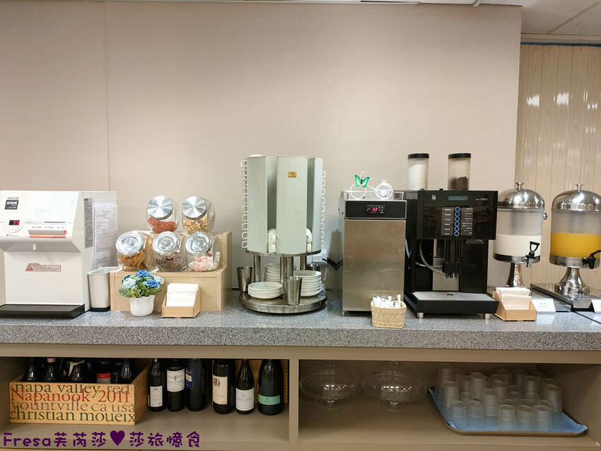 嘉義飯店【福泰桔子商旅】日式房型秒飛日本度假趣.完善舒適的背包客房超大交誼聽│嘉義文化店 - Fresa芙芮莎♥莎旅憶食