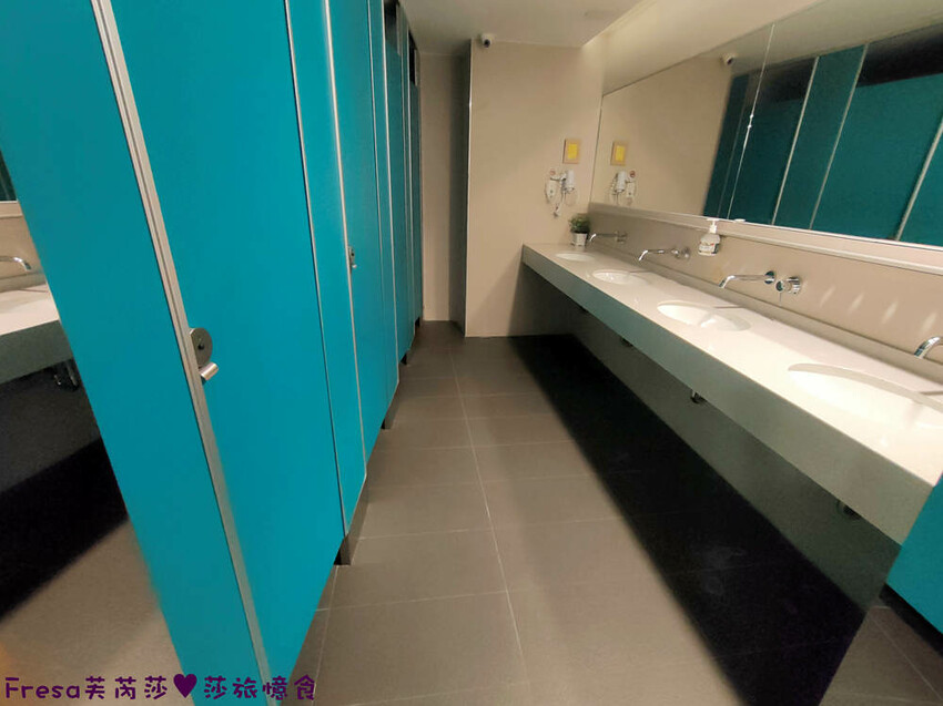 嘉義飯店【福泰桔子商旅】日式房型秒飛日本度假趣.完善舒適的背包客房超大交誼聽│嘉義文化店 - Fresa芙芮莎♥莎旅憶食