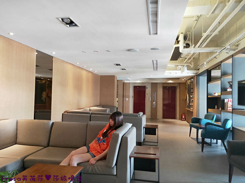 嘉義飯店【福泰桔子商旅】日式房型秒飛日本度假趣.完善舒適的背包客房超大交誼聽│嘉義文化店 - Fresa芙芮莎♥莎旅憶食