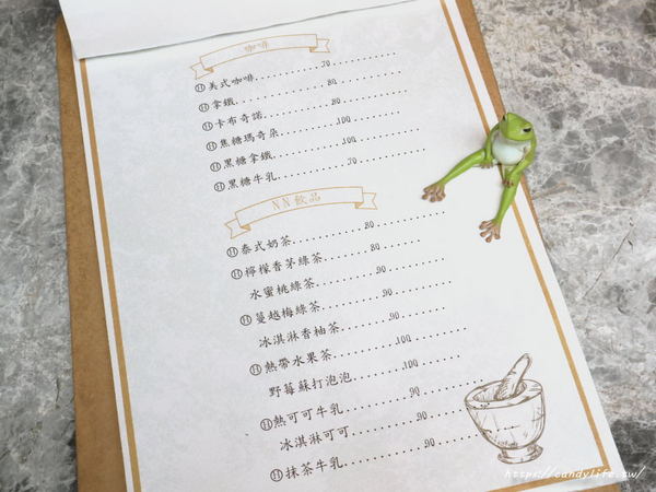 N.N. Thai Thai：台中美食│N.N. Thai Thai〃東海商圈泰式料理推薦!!文青好拍，餐點也好好吃，讓人一訪再訪~