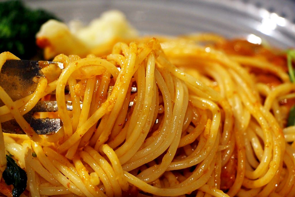 台中東海商圈，N.N. Thai Thai 巷弄裡的泰式風味餐館。 - 微笑Joe幸運