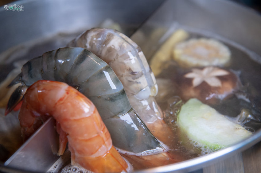 桃園火鍋推薦》金鍋盃桃園店 - 重量級航空母艦海鮮盤 成功路頂級美味鍋物 - 時空幻境 凌雲江海清