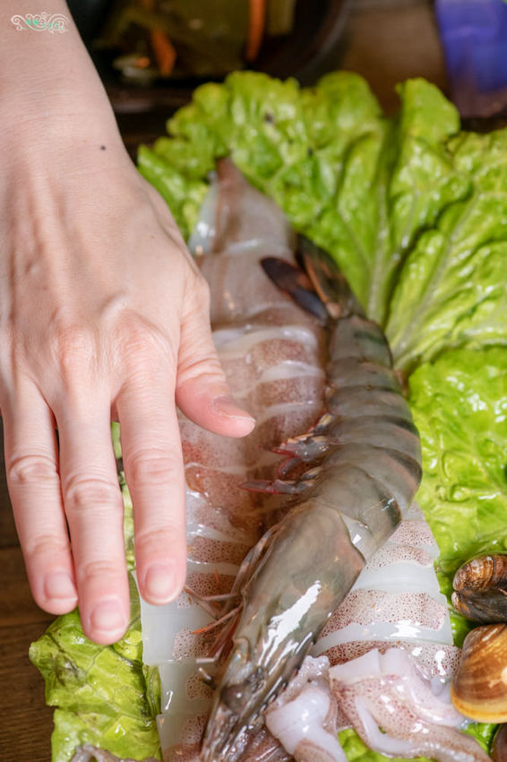 桃園火鍋推薦》金鍋盃桃園店 - 重量級航空母艦海鮮盤 成功路頂級美味鍋物 - 時空幻境 凌雲江海清